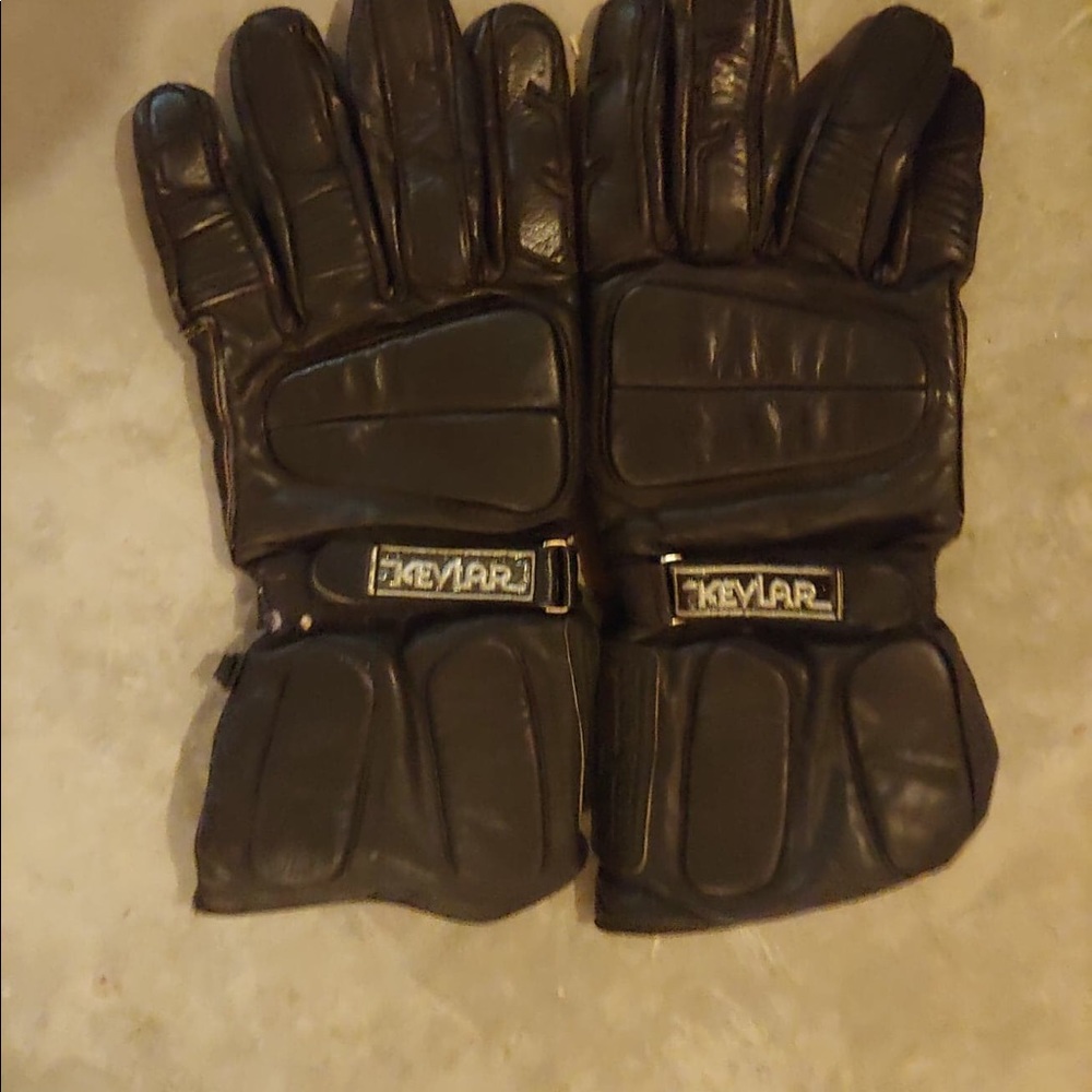 Motorcycle Gloves - Picture 2 of 2